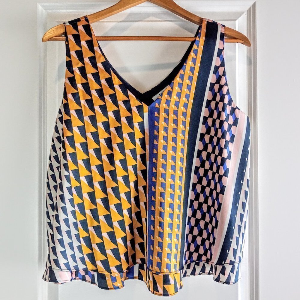 Bar III Geometric Tiered Hem V-Neck Sleeveless Top